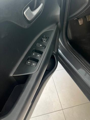 Kia Stonic 1.2 DPI Style - Foto 8