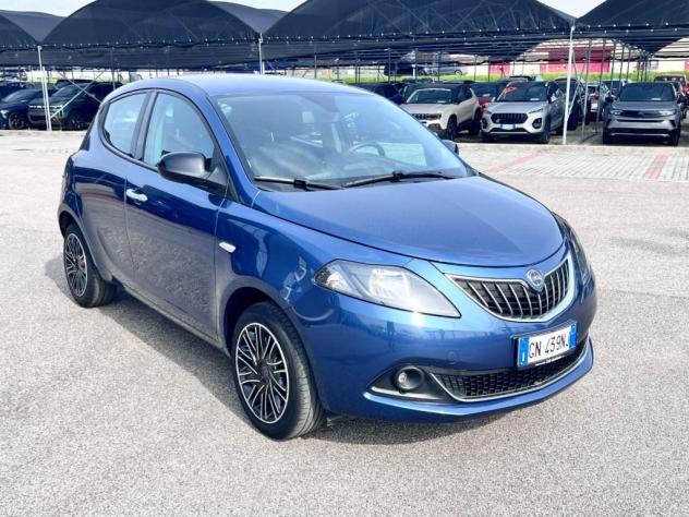 Lancia Ypsilon 1.0 FireFly 5 porte S&S Hybrid Gold - Foto 2