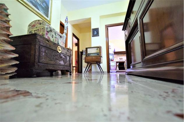 V003078 - VENDESI APPARTAMENTO 105 MQ 5° PIANO - Foto 2