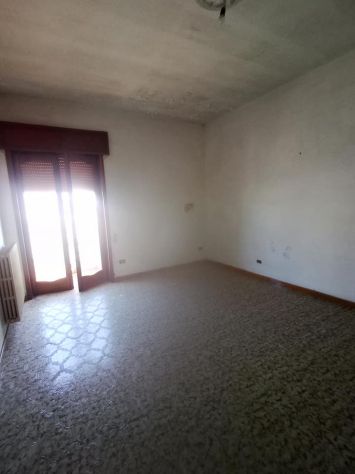 FinImmobil VENDE in San Donaci BR, alla Via Dei mille n.7/9 casa+Garage - Foto 5