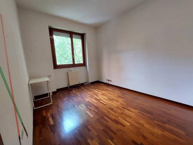 MONZA PARCO - Ottimo quadrilocale affacciato nel verde con cantina e box doppio - Foto 12