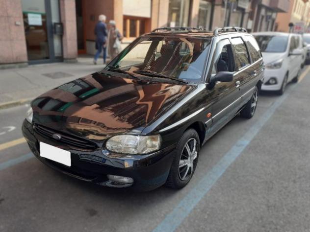 FORD Escort 1.6i 16V cat Station Wagon Ghia rif. 23822456 - Foto 2