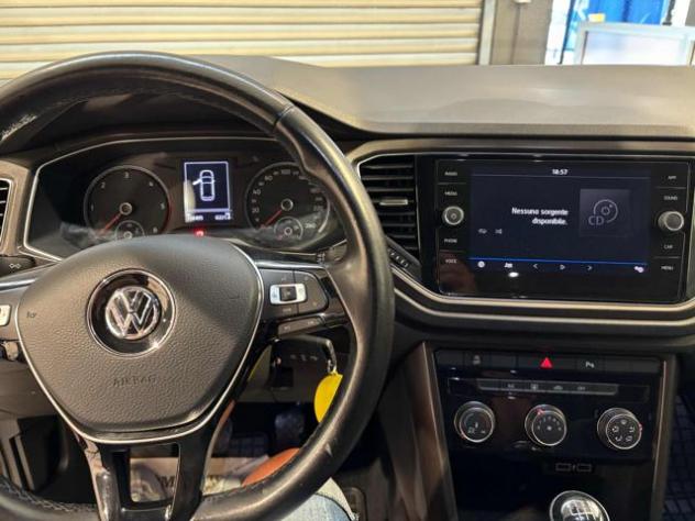 VOLKSWAGEN T-Roc 1,6 TDI 115 cv STYLE rif. 24031286 - Foto 8