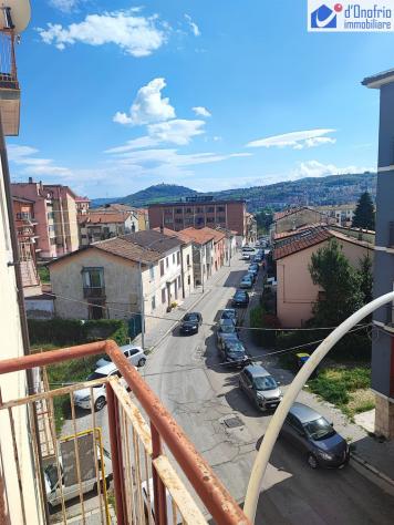 CAMPOBASSO ALLA VIA MONTELLO PROPONIAMO IN VENDITA UN APPARTAMENTO SITO AL TERZO PIANO PRIVO DI ASCENSORE - Foto 12
