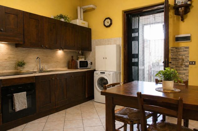 SULBIATE-Porzione di bifamiliare per una o due famiglie - Foto 2