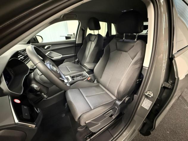 Audi Q3 TFSI 110 kW mHEV S tronic Business Advanced - Foto 10