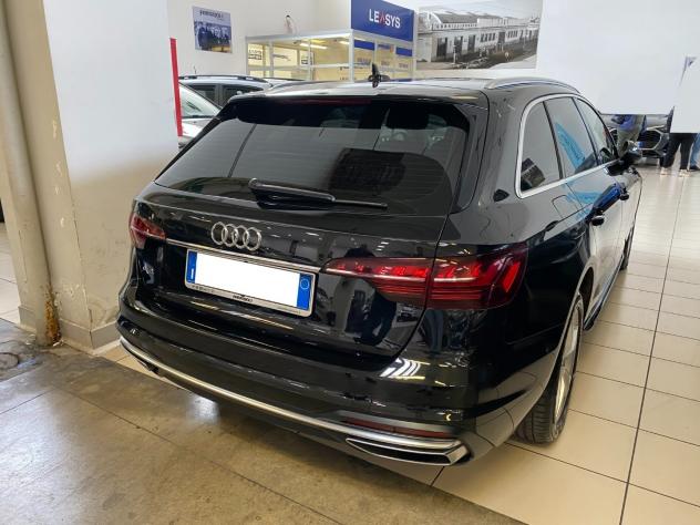 Audi A4 Avant 40 g-tron S tronic Business - Foto 6