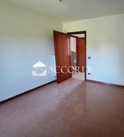 CASA INDIPENDENTE di 5 vani e di 450 mq (MUSSOLENTE) rif. BL068 - Foto 6