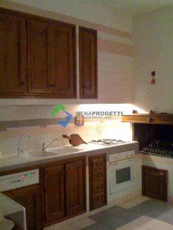 Spazio, Indipendenza e Potenziale Unico: Elegante Appartamento con Grande Garage e Resede Privato a Siena Nord. - Foto 15
