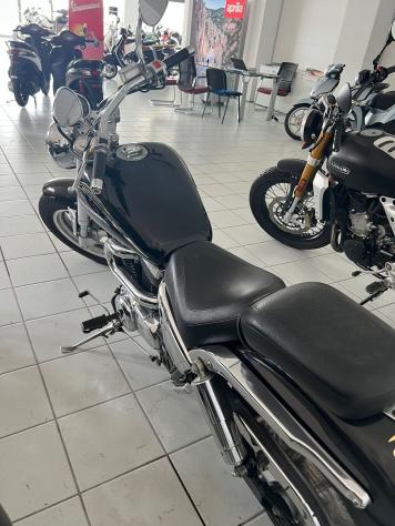 Suzuki VZ Marauder 800