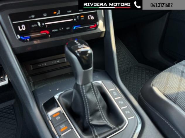 VOLKSWAGEN Tiguan 2.0 TDI 150 CV SCR DSG R-Line rif. 23825291 - Foto 7