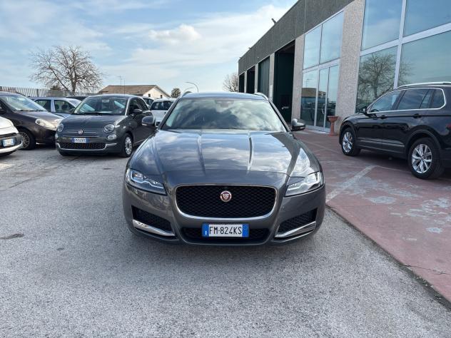 Jaguar XF XF Sportbrake 2.0 D 240 CV AWD aut. Prestige - Foto 2