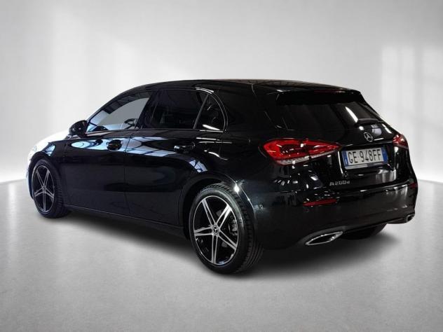 Mercedes-Benz Classe A A 200 d Premium Night edition auto - Foto 2