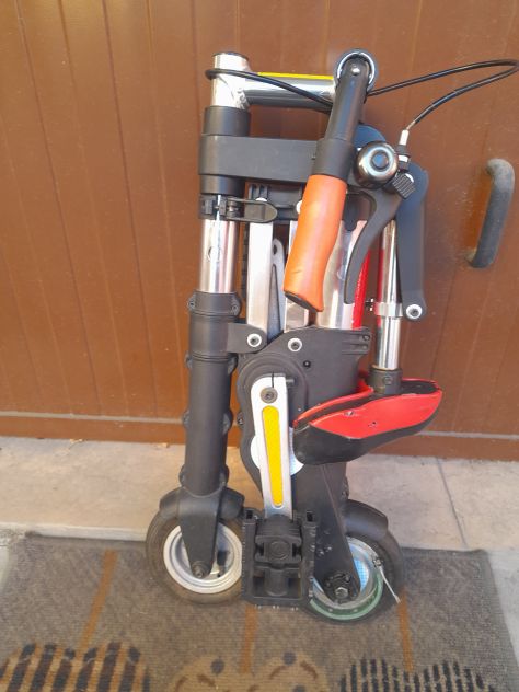 A-BYKE BICICLETTA PIEGHEVOLE NUOVISSIMA PERFETTA E MAI UTILIZZATA, per PENDOLARI - Foto 9