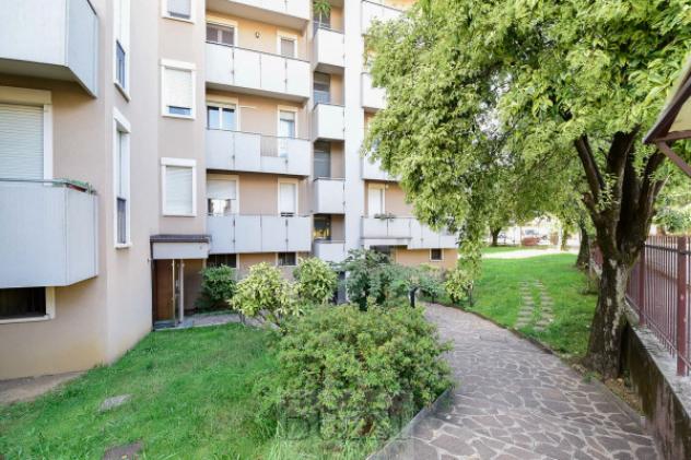Appartamento di 86 m² con 3 locali e box auto in vendita a Seregno - Foto 3