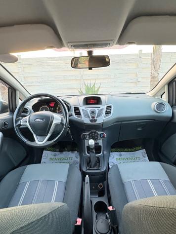 Ford Fiesta 1.2 5 porte con soli 76.000 kilometri - Foto 9