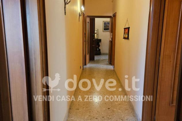 Palazzo / Stabile di 561 m² con più di 5 locali in vendita a Reggio Calabria - Foto 5