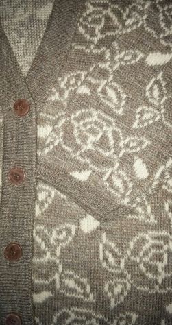 CARDIGAN DA DONNA CON DISEGNI FLOREALI - Foto 4
