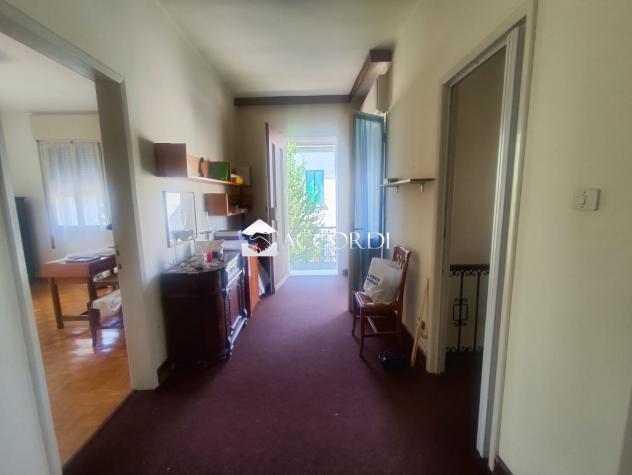 CASA INDIPENDENTE di 6 vani e di 180 mq (CONEGLIANO) rif. SM68 - Foto 5