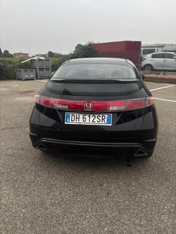 Honda Civic 1.8 i-VTEC 5p. Exec. LH i-P i-Sh AUTOMATICA - Foto 5