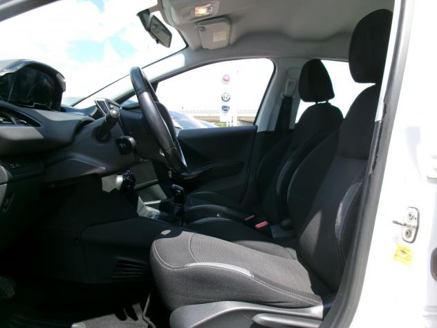 Peugeot 208 1.4 HDi 75 cvActive - Foto 10