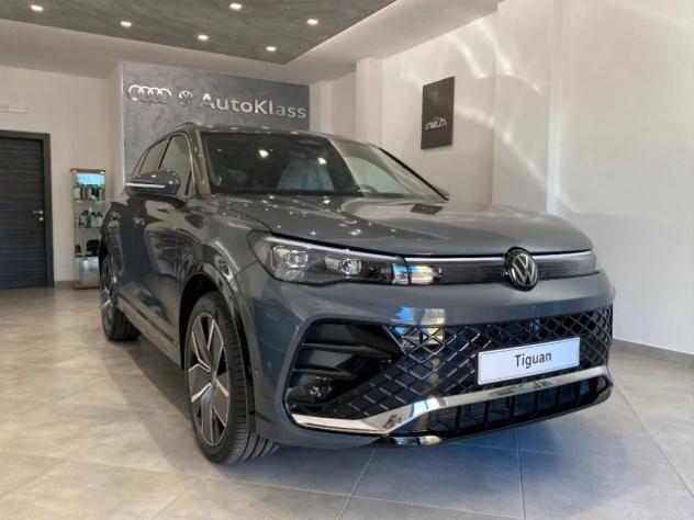 VOLKSWAGEN Tiguan 2.0 TDI 150 CV DSG R-Line Plus - NUOVA - - Foto 4