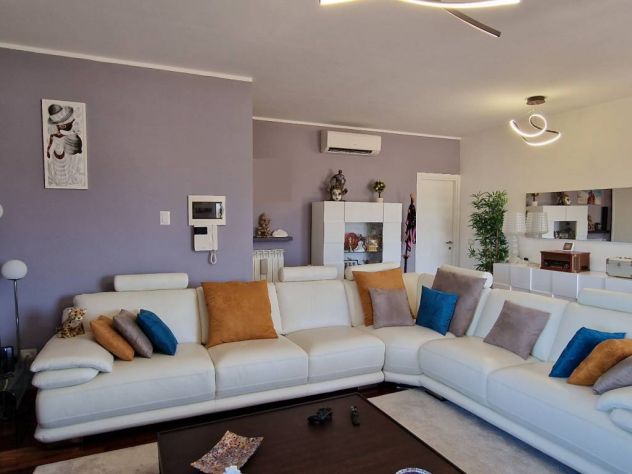 PRESTIGIOSO ATTICO zona CENTRALE con TERRAZZO DI 100 MQ. - Foto 7