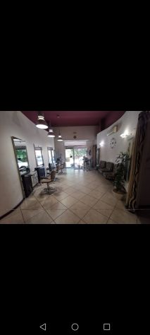 ARREDAMENTO COMPLETO NEGOZIO PARRUCCHIERE - Foto 9