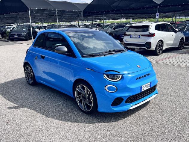 Abarth 500e Elettrica Turismo 155cv - Foto 2