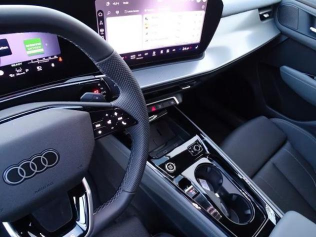 AUDI Q3 TFSI STRONIC S LINE TECH PLUS 19 rif. 24041980 - Foto 8