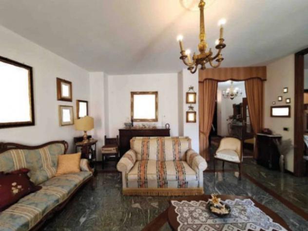 Immobile in asta di 296 m² con più di 5 locali in vendita a Bono - Foto 2