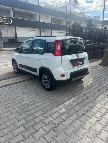 Fiat Panda Cross 1.3 MJT 95 CV S&S 4x4 - Foto 8