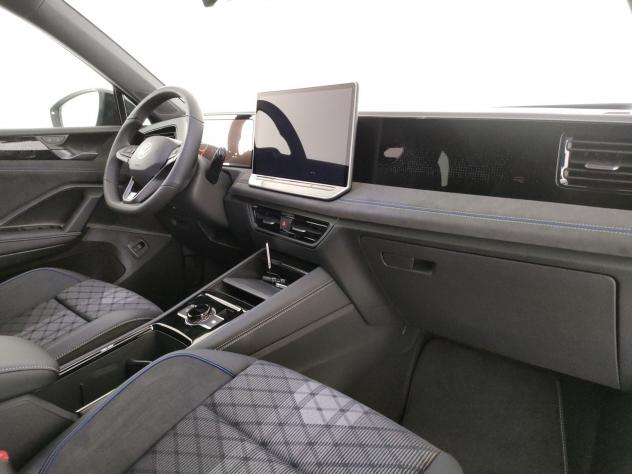 Volkswagen Tiguan 1.5 eTSI 150 CV ACT DSG R-Line - Foto 7