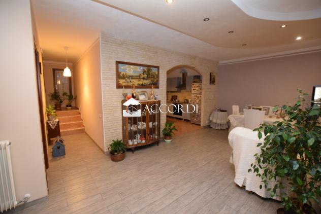 VILLA A SCHIERA di 5 vani e di 210 mq (TREVIGNANO) rif. RS669_1 - Foto 19