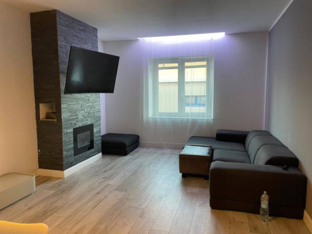 Casa indipendente di 188 m² con più di 5 locali in vendita a Verona