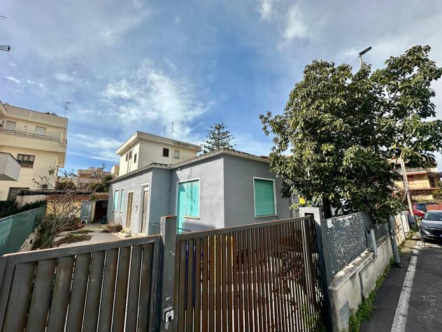 Villa in Via delle Azalee