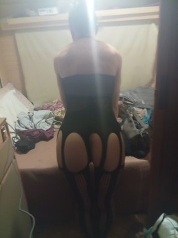 Ragazza e ragazzo italiani Tel:3514660791