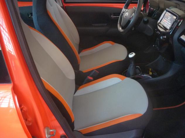TOYOTA AYGO 1.0 VVT-i 69cv 5 Porte - x Clusiv - Foto 10