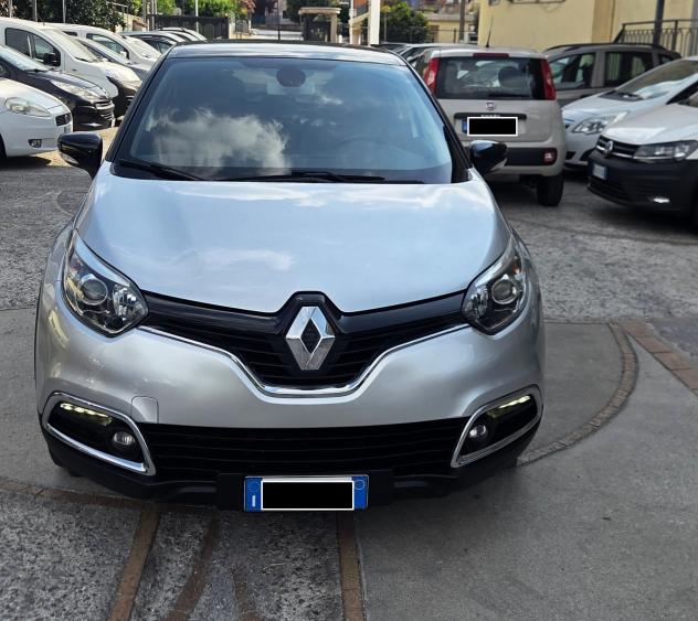 Renault Captur dCi FULL NAVI CERCHI 17" RETROCAMERA GARANZIA - Foto 2