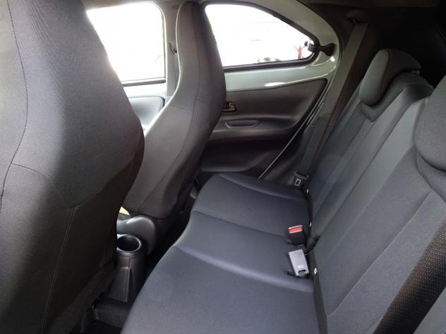 Toyota Aygo X 1.0 VVT-i 72 CV 5 porte Lounge Air S-CVT - Foto 8