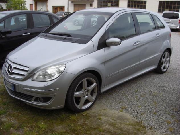MERCEDES-BENZ B 200 Sport rif. 23504724