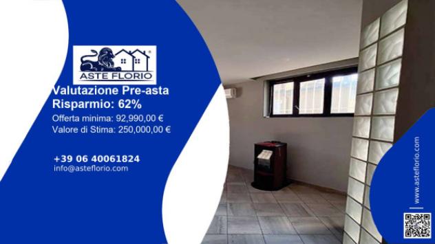 Immobile in asta di 172 m², box auto doppio in vendita a Voghera