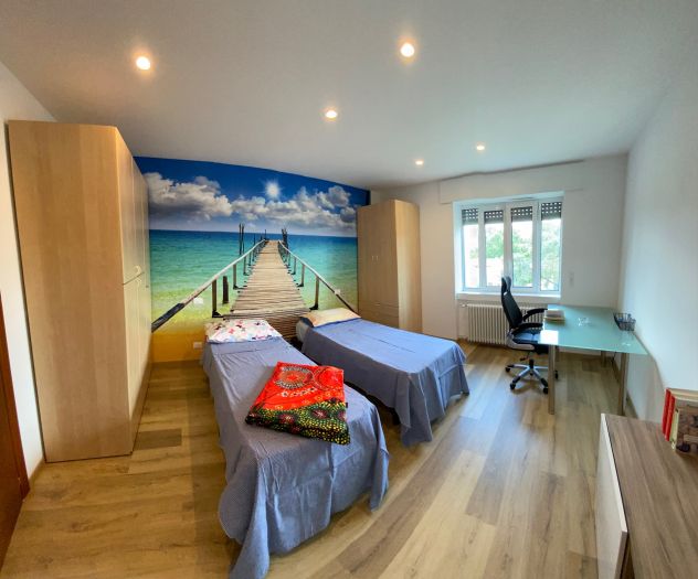 Camera con bagno privato per studentesse – Udine centro
