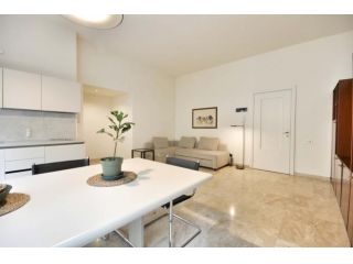 Appartamento in Via Vincenzo Monti, Milano di 75 m² con 1 camera SX