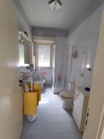 Appartamento 4 vani con garage zona semi centrale - Foto 6