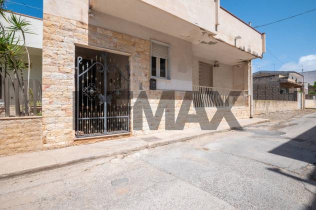 Casa Indipendente in vendita a Vittoria, Scoglitti