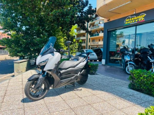 YAMAHA X-MAX 300 TUTTO INCLUSO ANCHE PASSAGGIO! MINI RATE rif. 23931750 - Foto 2