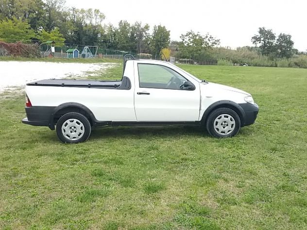 Fiat Strada 1.3 MJT Pickup Clima - Foto 6