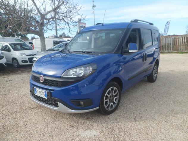 Fiat Doblo trekking 7 posti autovettura