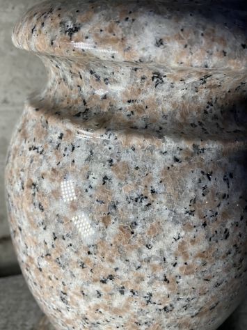 Vaso Cimiteriale Porta Fiori In Vero Granito - Foto 4